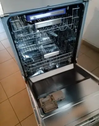 Vestavná myčka Beko