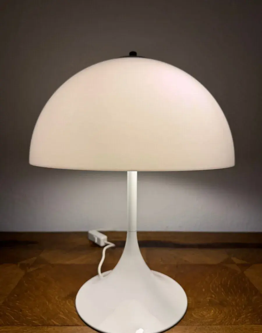 Stolní lampa Panthella, Böhmer, bílá, velká, 90. léta