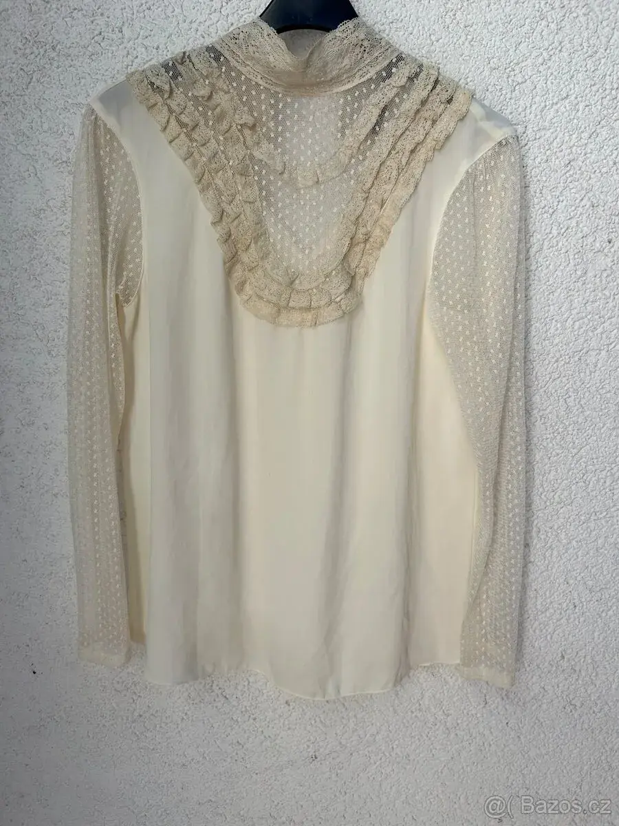 ZARA BASIC M - smetanová blůza s krajkou a puntíkovanými ruk