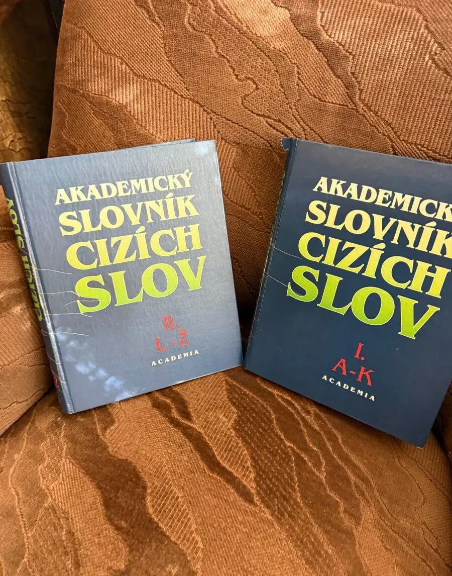 Akademický slovník cizych slov A - Z