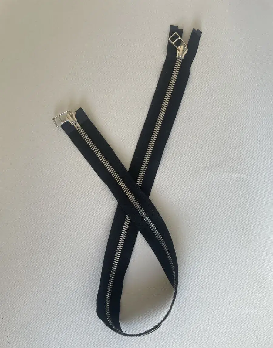 Zip YKK Excella, 2 jezdce, tahačky s otvorem, 60 cm, 2 ks