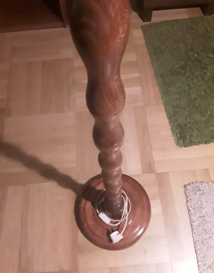 Stojanová lampa.