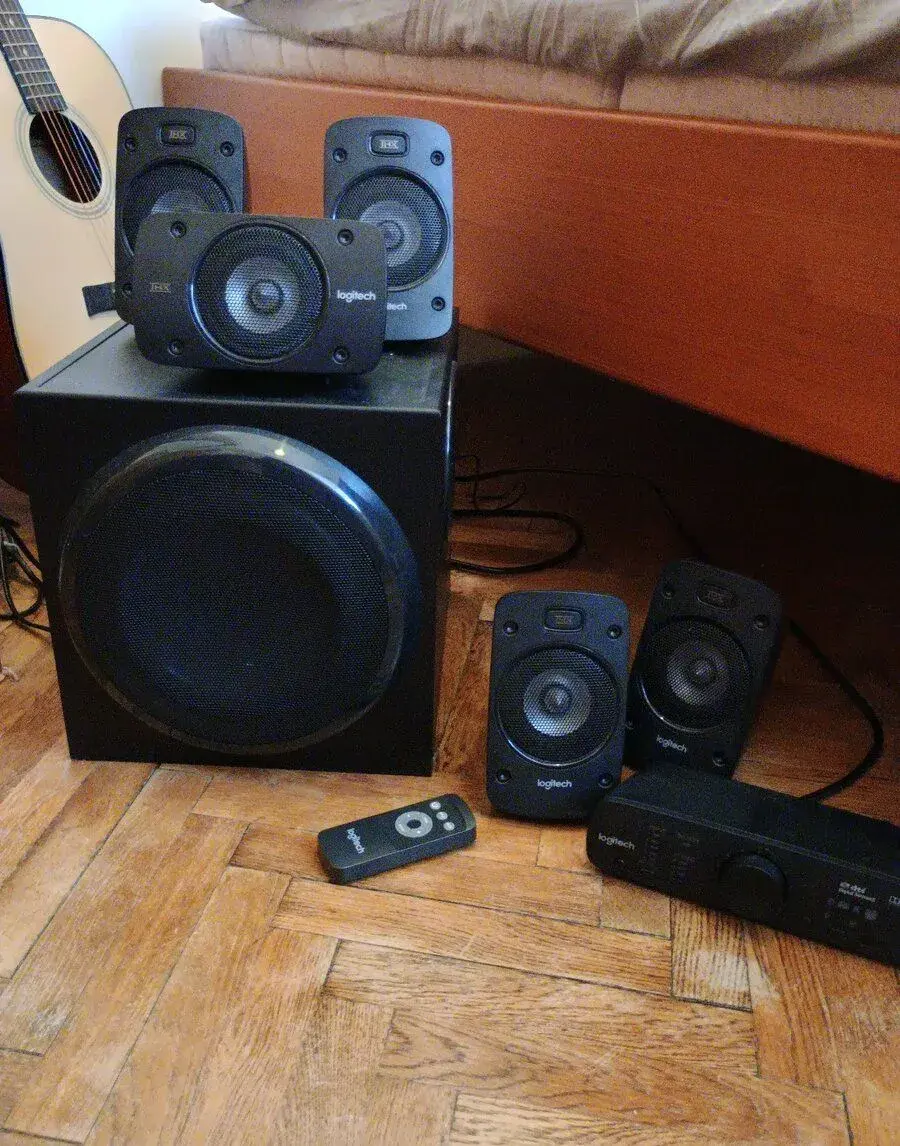 Reproduktory Logitech Z906