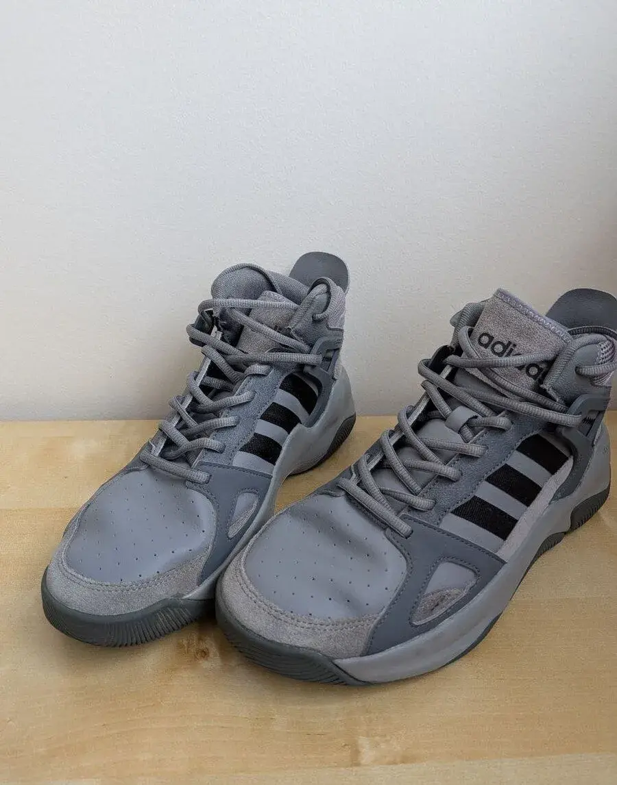 🏀 Basketbalové tenisky Adidas – vel. 44 ⅔ (Jako nové)