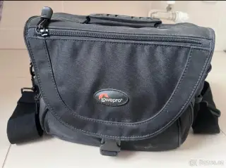 Taška na fotoaparát LOWEPRO