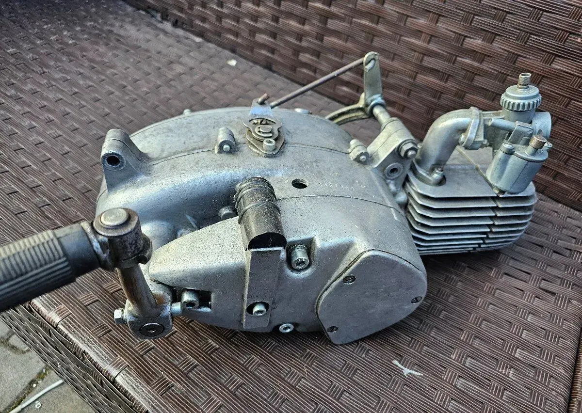 Motor Jawa pionyr 21