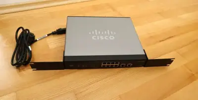 Router Cisco RV082 8xLAN, VPN, DHCP