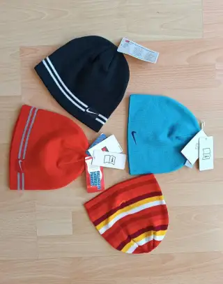 Nové čepice NIKE, vel. 10+