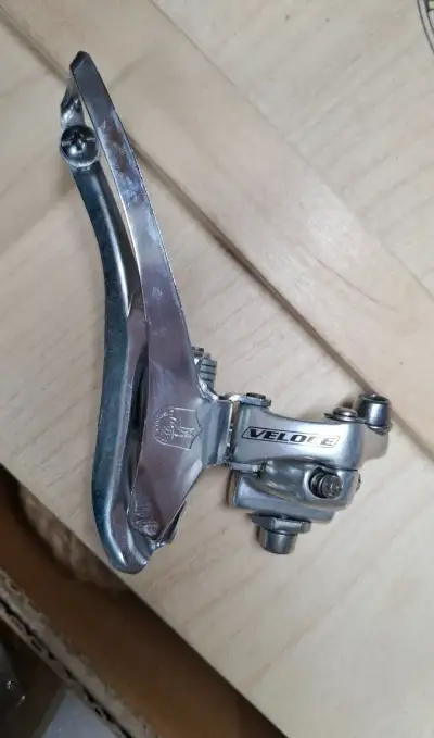 Přesmykovač Campagnolo Veloce