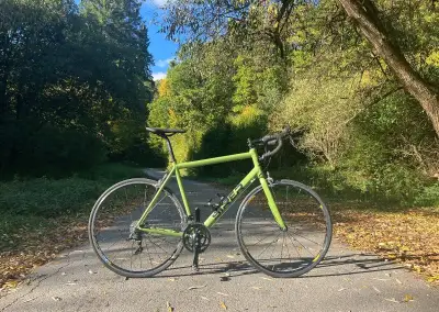 Silniční kolo Šírer – Shimano Sora 2x9, kola Mavic Ksyrium,