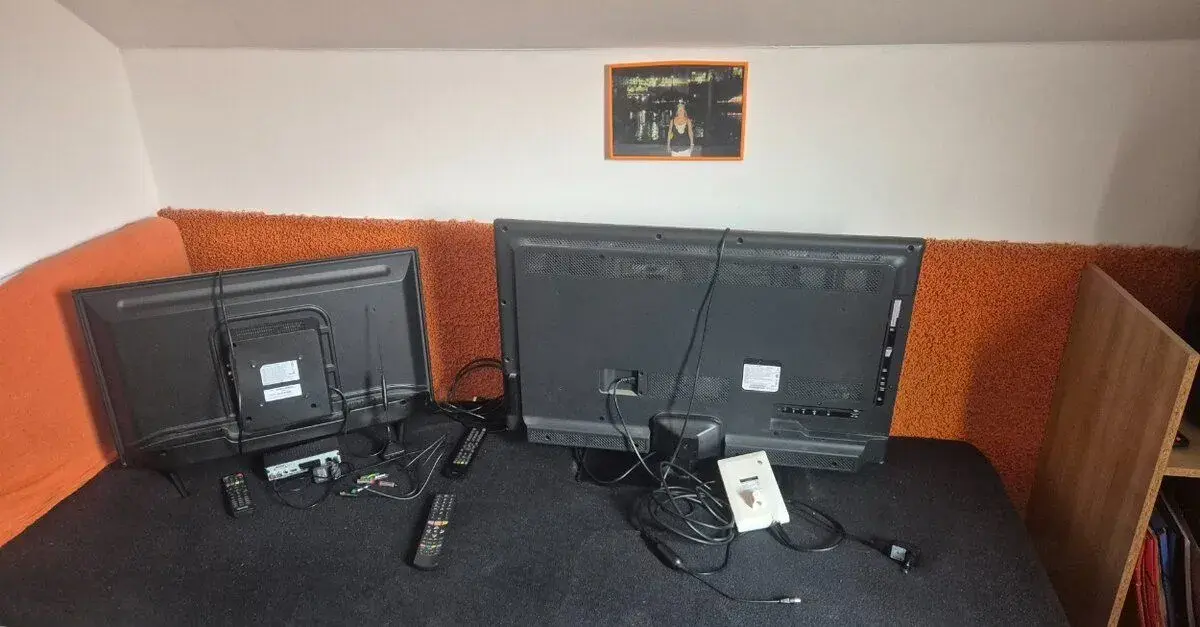 2x tv + aktivni antena + pasivni antena + set- to box Mascom