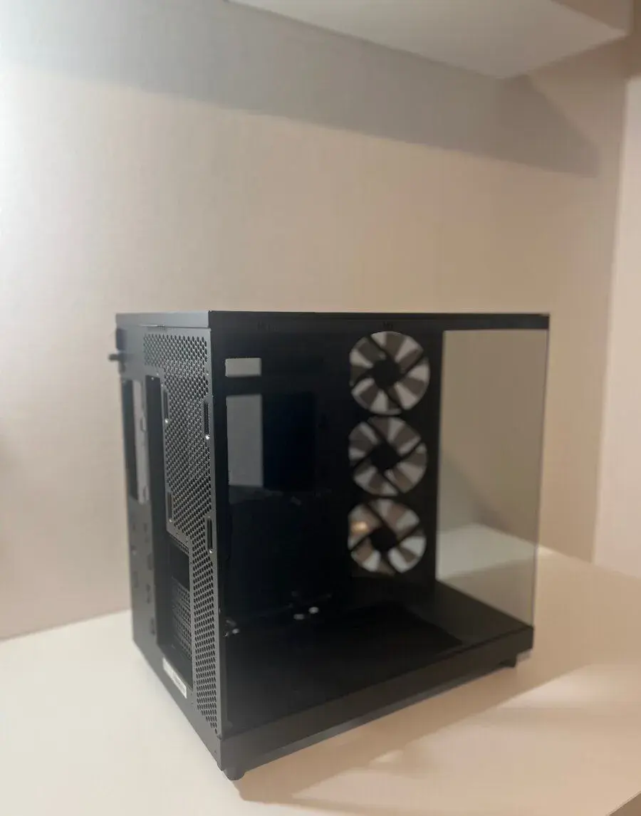 NZXT H6 Flow