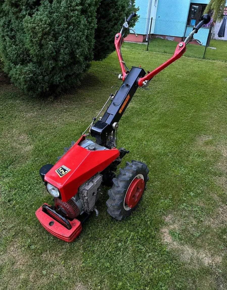 Jednoosý malotraktor MT7
