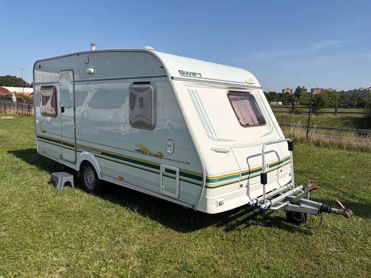 Karavan Swift Toscane, mover, předstan