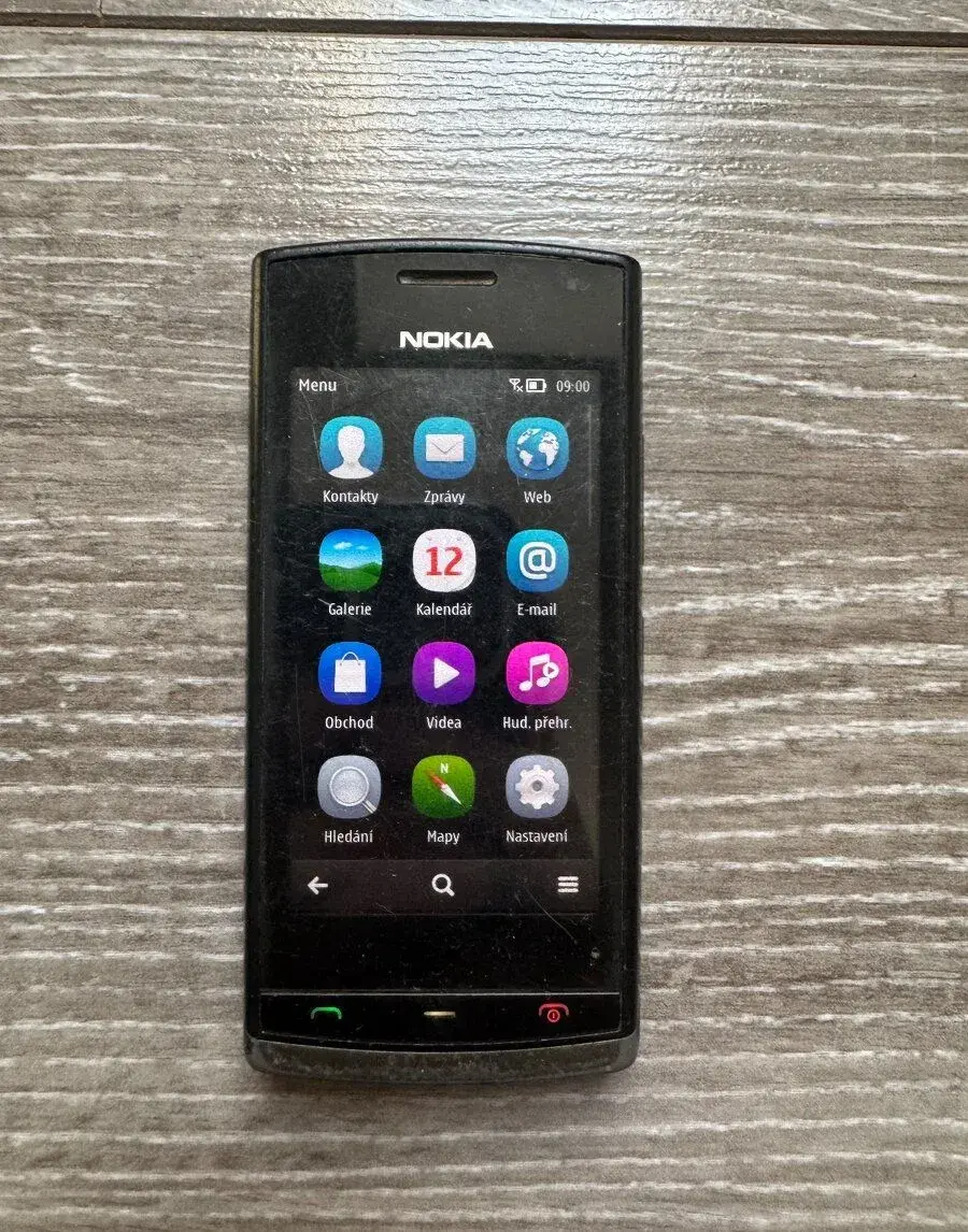 Nokia 500 a malý Samsung