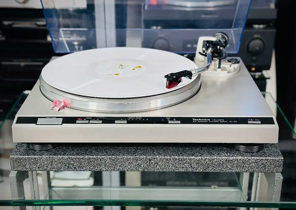 TECHNICS SL-Q3 (r.1979) direct-drive, quartz, po servisu