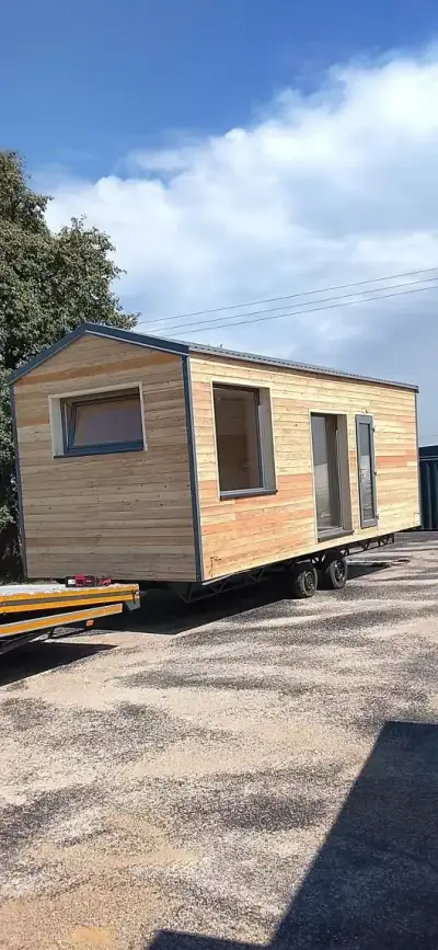 Tiny house- home office- 8 x 3, s koupelnou