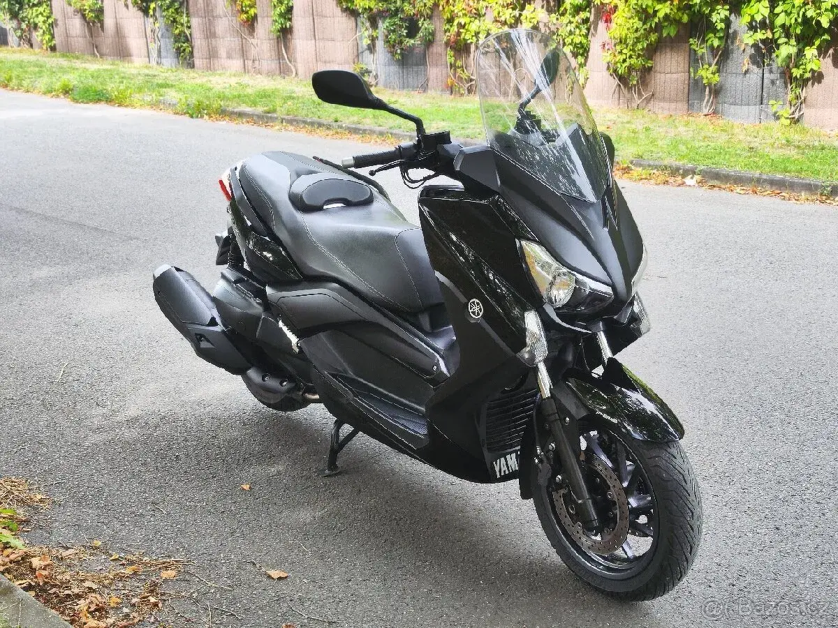 Yamaha Xmax 400 / 2016 / Po velkém servisu / Top stav