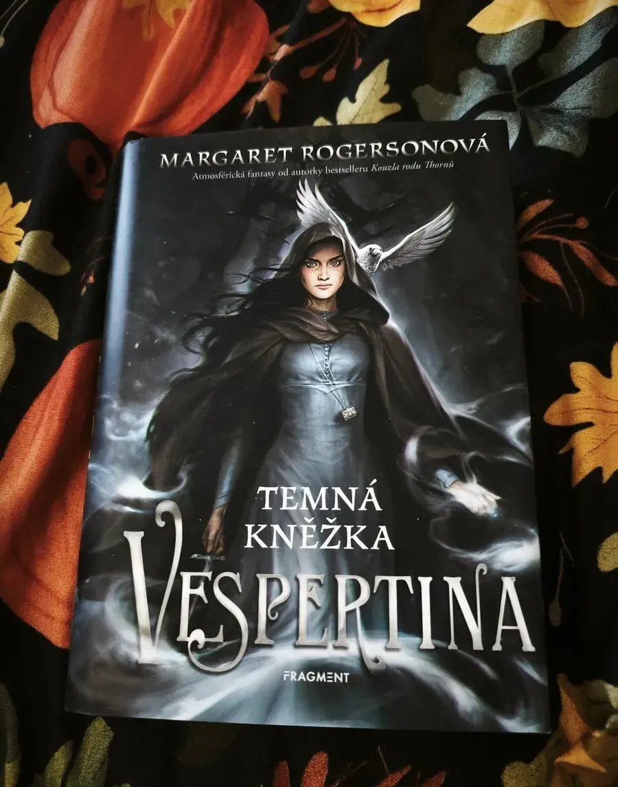 Vespertina: Temná kněžka - Margaret Rogerson