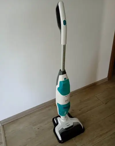 aku vysavač a mop 2v1 Leifheit REGULUS Aqua PowerVac
