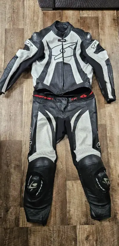 Kožená moto kombinéza Spyke