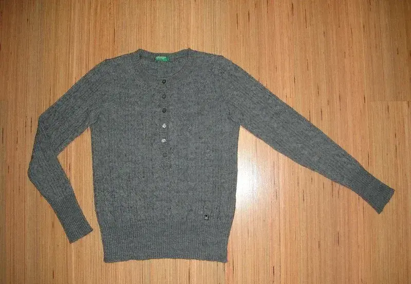 svetr Benetton vel. XS