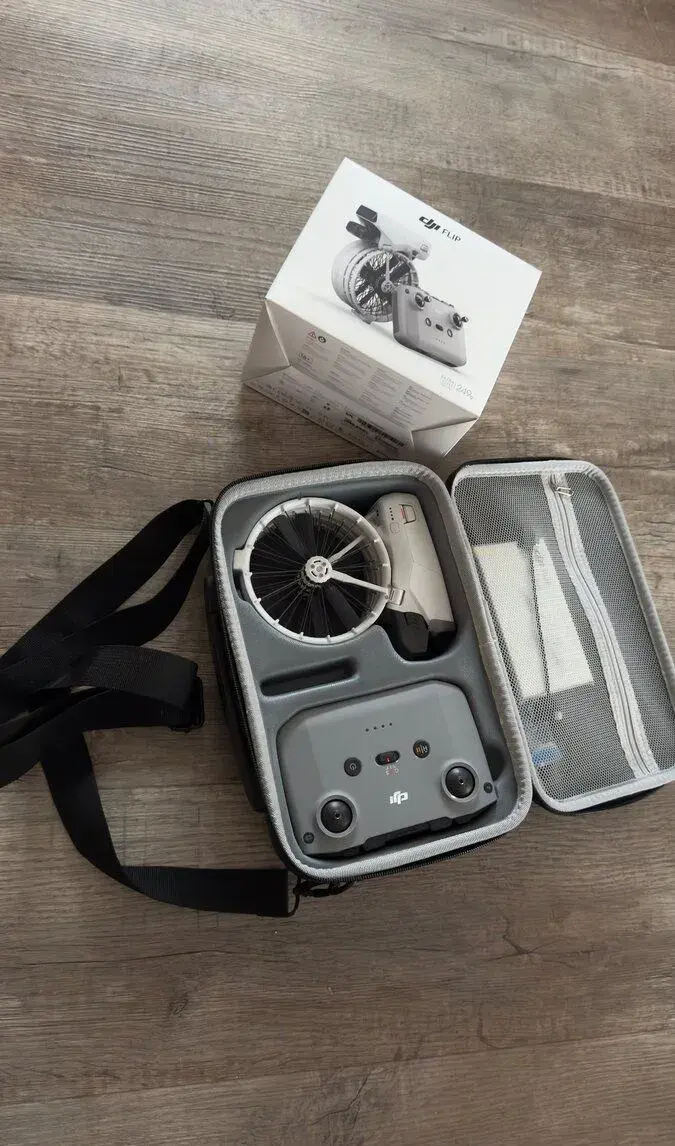 DJI Flip – stav, v záruce DJI do 01/2028 + ovladač RC-N3