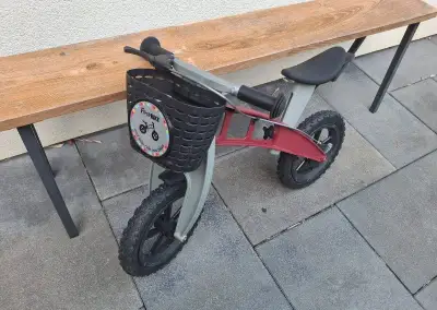 Odrážedlo First bike
