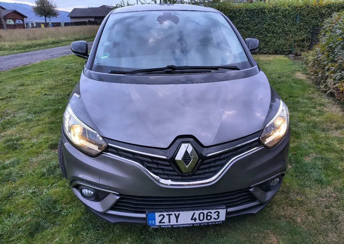 Renault Scénic – 123 245 km