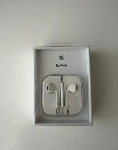 Originální drátová sluchátka Apple EarPods (3.5mm jack)