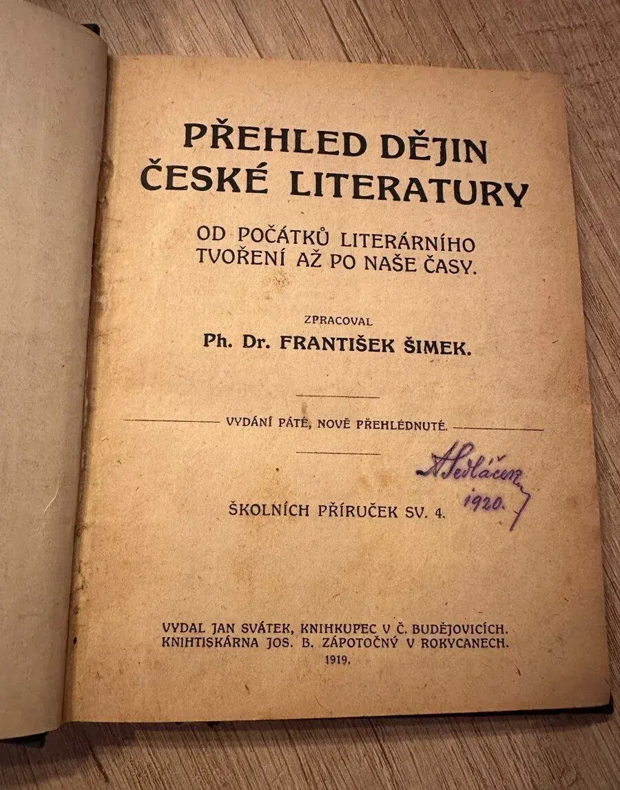Přehled dějin české literatury
