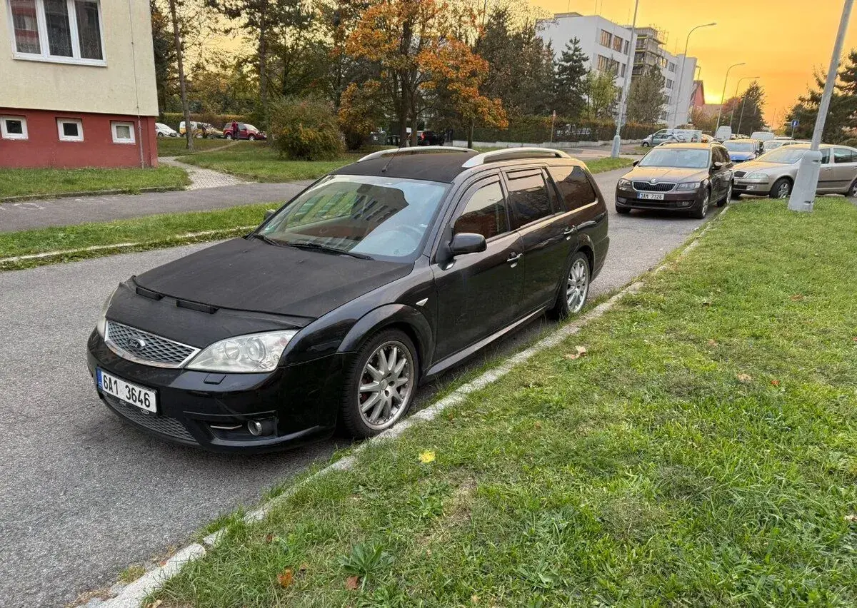 Ford Mondeo – 2005, 293 000 km