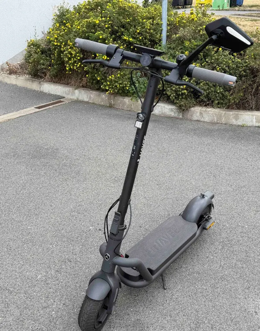 Elektrokoloběžka NAVEE N65i
