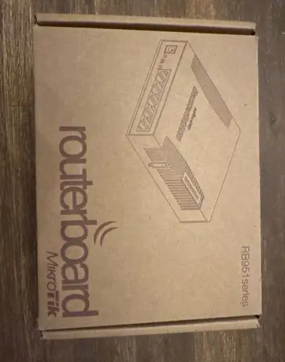 MikroTik RouterBOARD RB951G-2HnD
