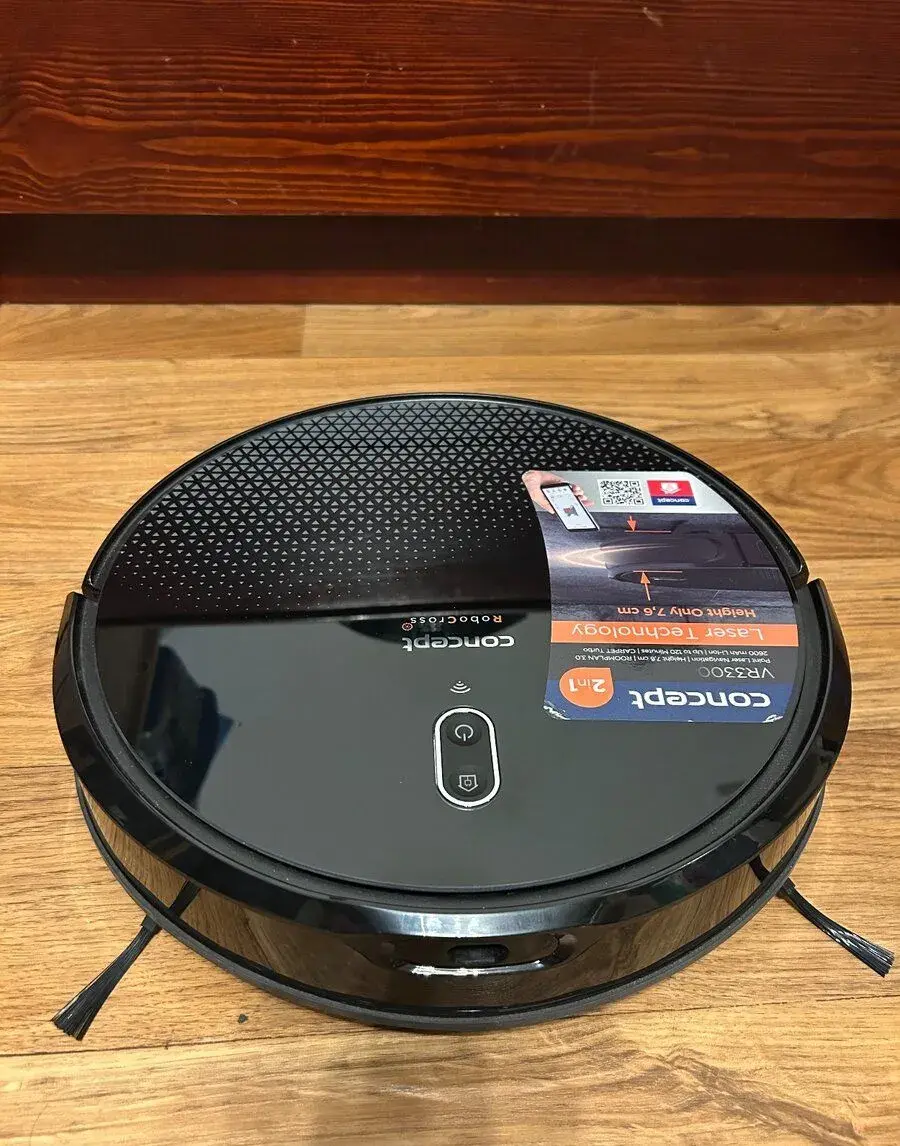 Robotický vysavač CONCEPTVR3300 2v1