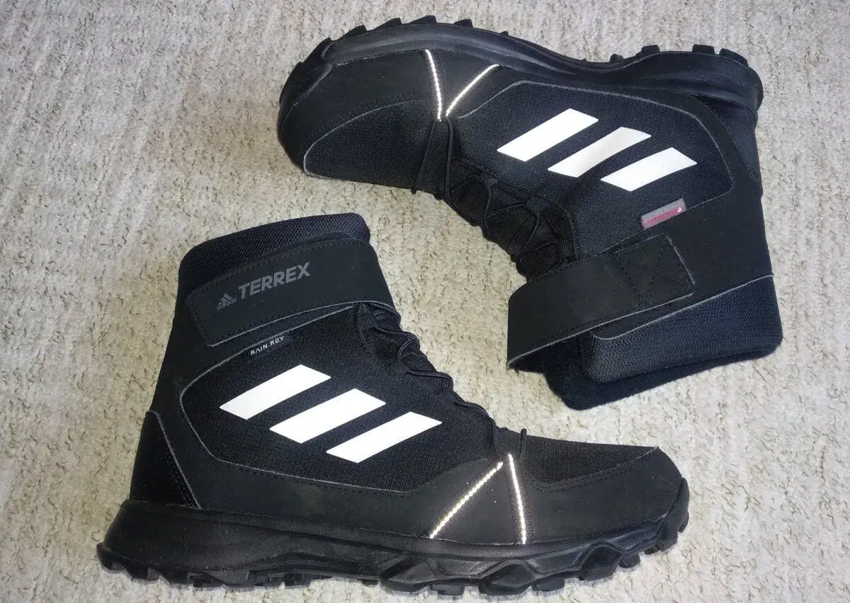 ADIDAS - boty