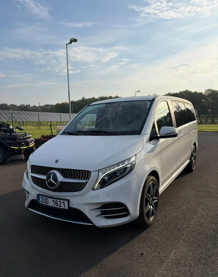 Mercedes-Benz V – 135 000 km