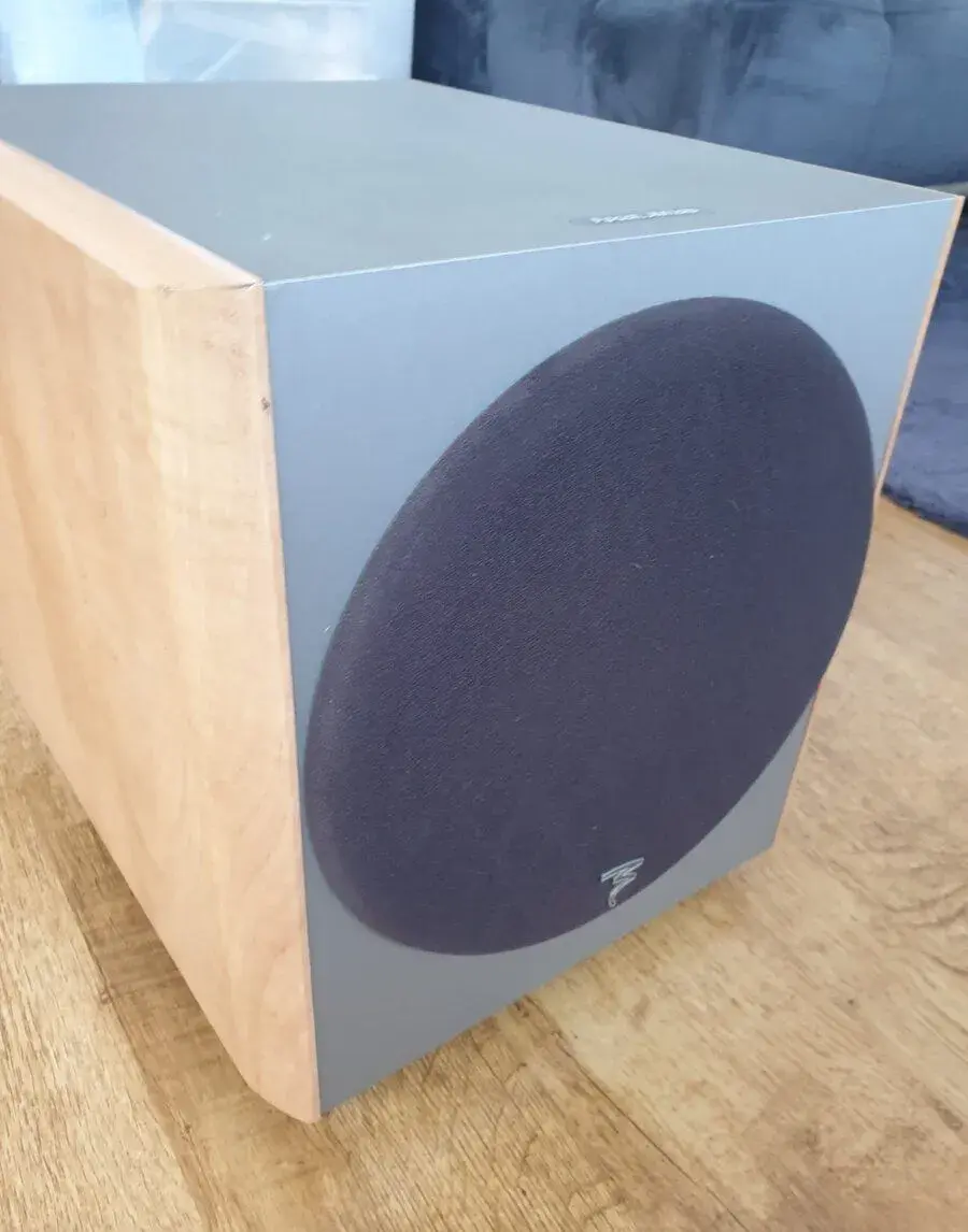 Subwoofer active