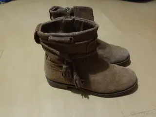 Kozačky vel. 32