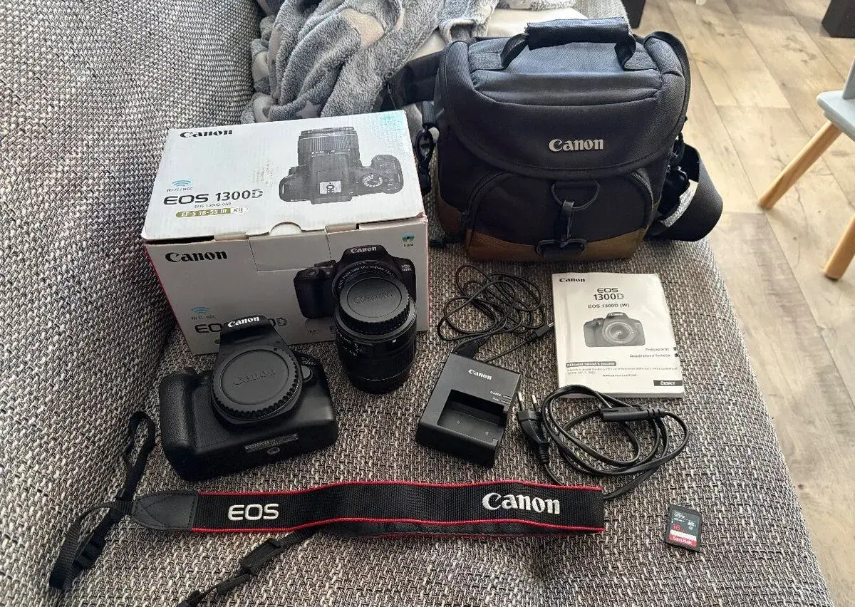 Canon EOS 1300D + objektiv 18–55 mm + příslušenství