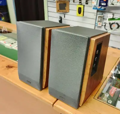 Repro soustava Edifier R1600TIII
