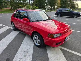 Mazda 323 – 1990, 143 000 km