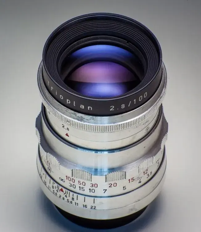 Meyer Optik Görlitz Trioplan 100 f2,8 (bajonet Sony E)