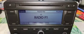 Originální autorádio VW Navi RNS 300 s navigační cd