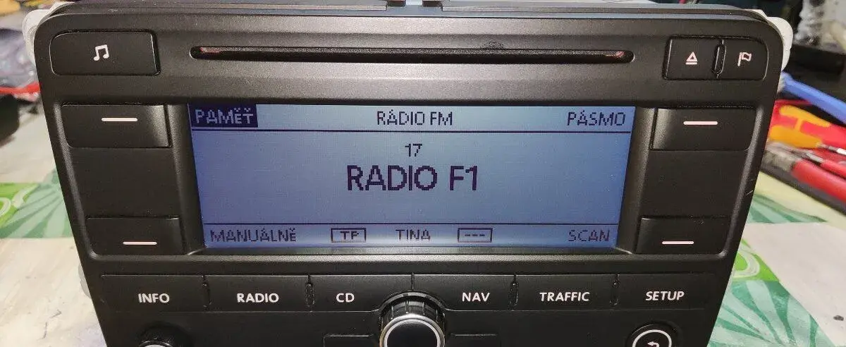 Originální autorádio VW Navi RNS 300 s navigační cd