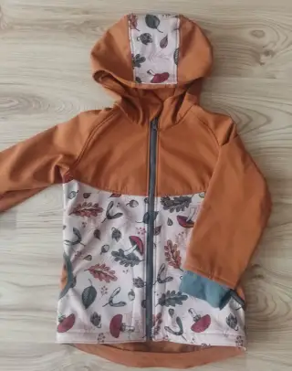 Dívčí soft.bunda a soft.kšiltovka,nákrčník