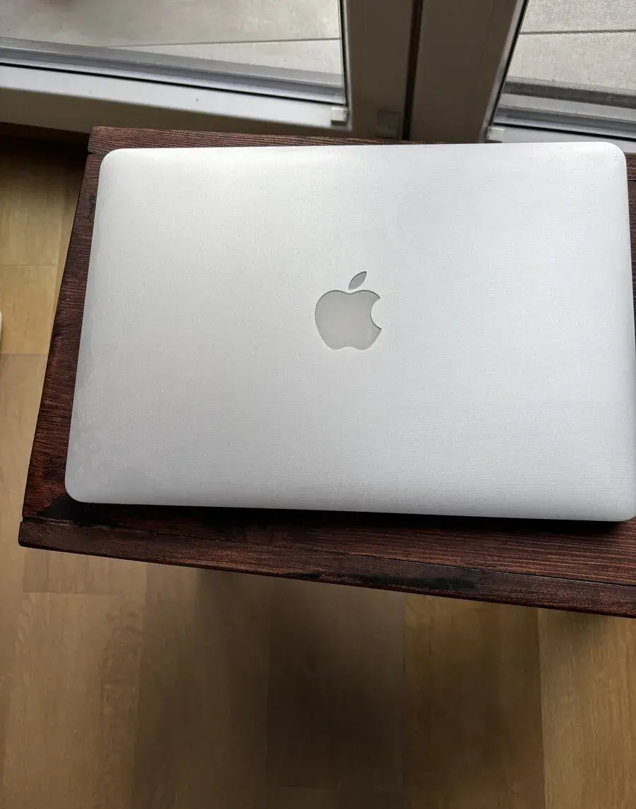Apple MacBook Pro Retina 13" Early 2015 | Core i5 | 8 GB |