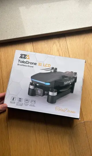 Dron TolaDrone 31 LCD s kamerou a krabicí
