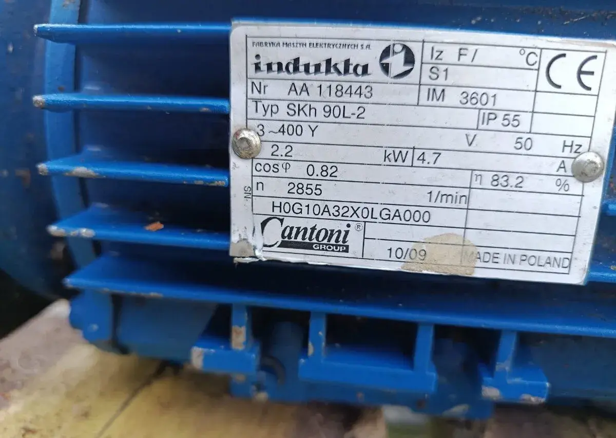 motor třífázový