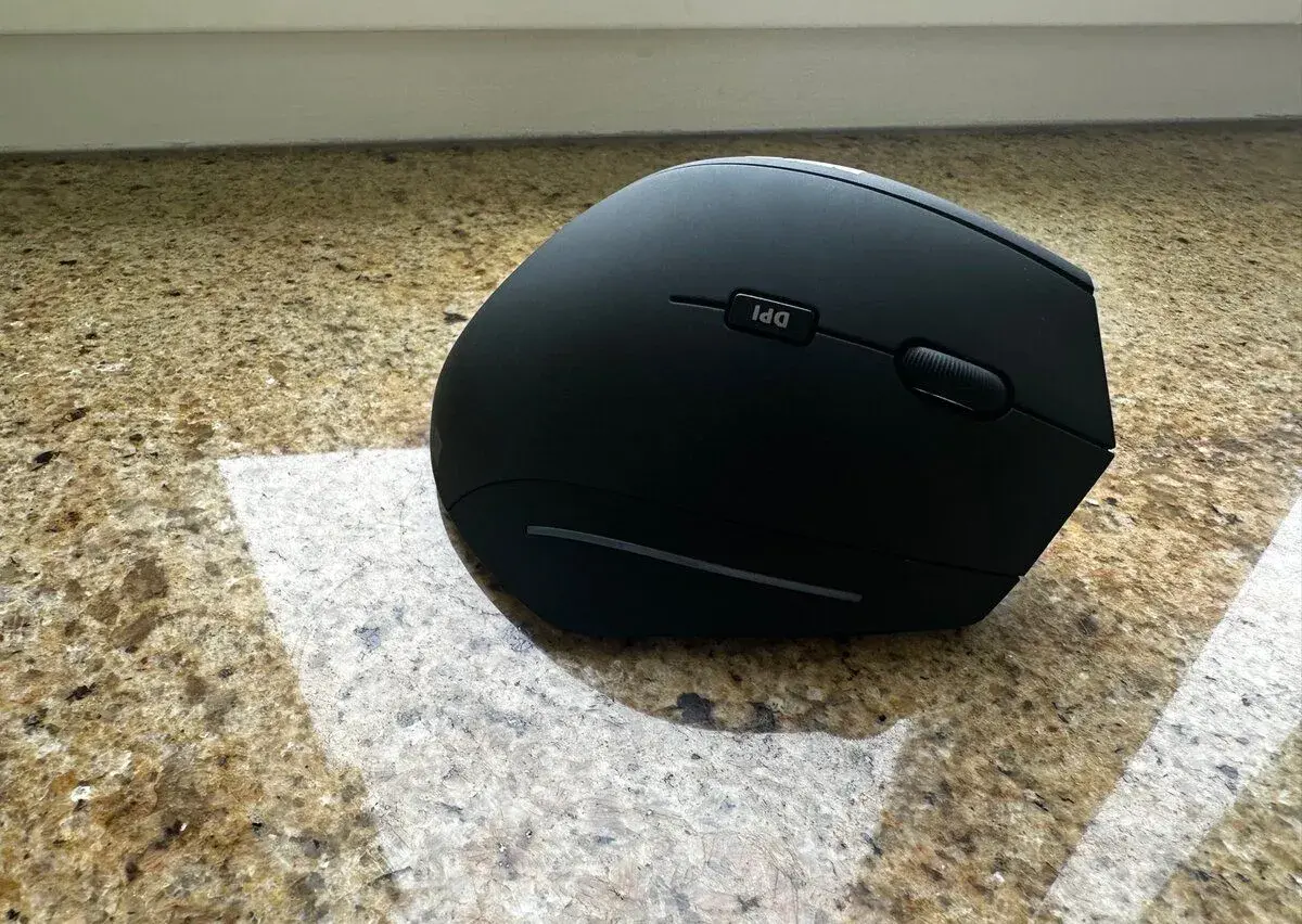 CONNECT IT FOR HEALTH ergonomická vertikální myš bezdrátová